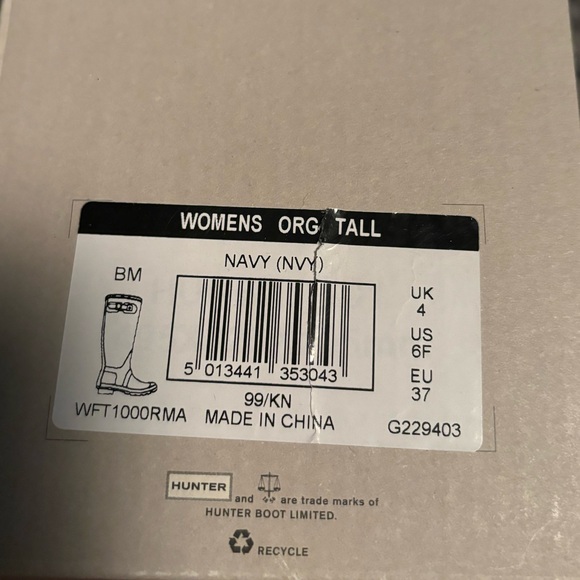Women’s Original Tall Hunter Boots in Navy - Picture 12 of 12